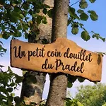 Un Petit Coin Douillet Au Pradel * Montredon-Labessonnié