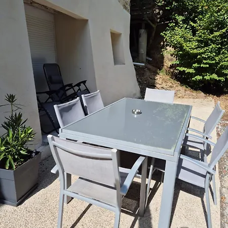 Appartement Un Petit Coin Douillet Au Pradel Montredon-Labessonnié